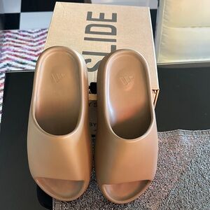 Yeezy Tan Slide Mules